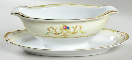 CEB5 Gravy Boat with Attached Underplate