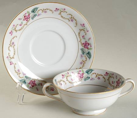 Dixie Belle Footed Cream Soup Bowl & Saucer Set