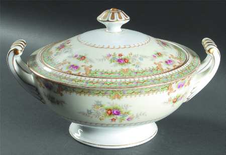 Linda Round Covered Vegetable