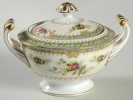 Linda Sugar Bowl & Lid