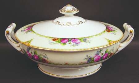 Vivienne Round Covered Vegetable