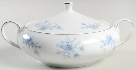 Duchess Round Covered Vegetable