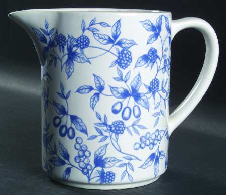 Blueberry Hill (Sm Design) 32 Oz Pitcher