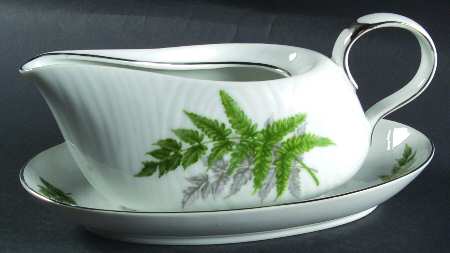 Ferndale (Platinum Trim) Gravy Boat & Underplate