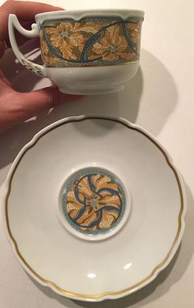 Alberti Yellow Flat Cup & Saucer Set