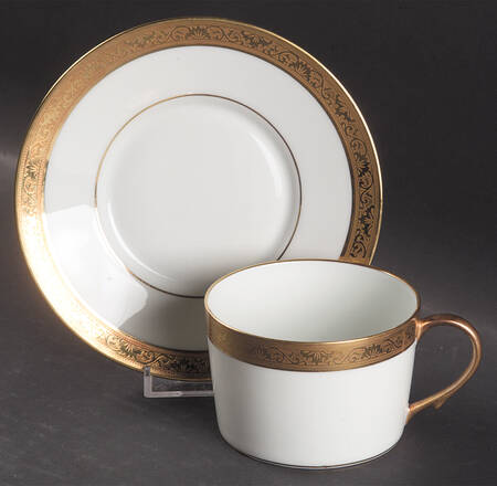 Ambassador Gold Flat Cup & Saucer Set