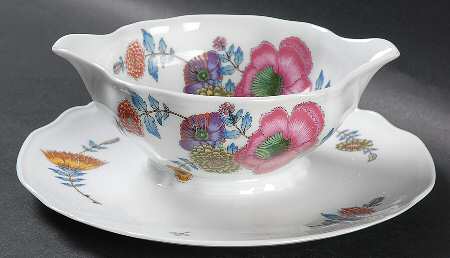 Anemones Gravy Boat with Attached Underplate