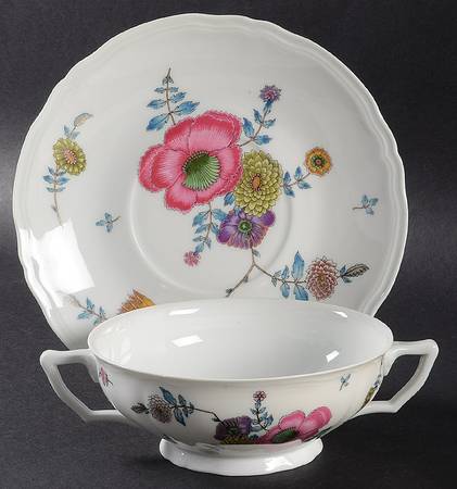 Anemones Footed Cream Soup Bowl & Saucer Set