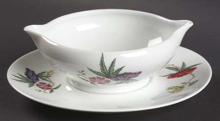 Dioraflor Gravy Boat with Attached Underplate