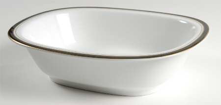 Diplomat Black 9" Oval Vegetable Bowl