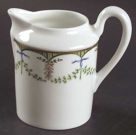 Festivites Creamer