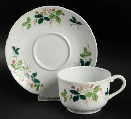 George Sand  Flat Cup & Saucer Set