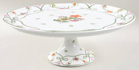 Guirlandes 12" Diameter Pedestal Cake Stand