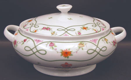 Guirlandes Round Covered Vegetable by Ceralene