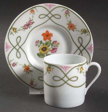 Guirlandes Flat Demitasse Cup & Saucer Set