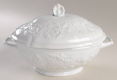 Hawthorn Oval Tureen & Lid