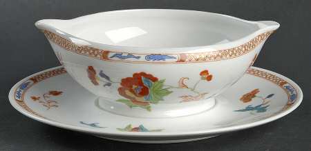 Hokusai  Gravy Boat with Attached Underplate