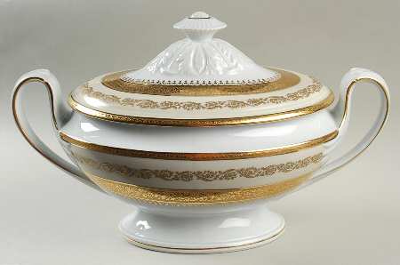 Imperiale Oval Tureen & Lid
