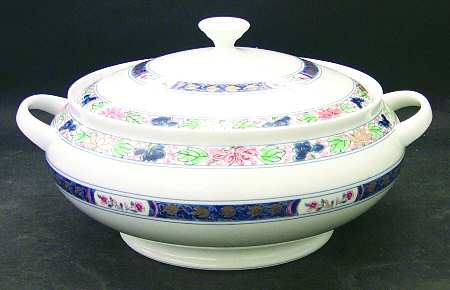 Koutani (White Background) Tureen &  Lid