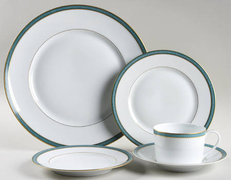 Laurier Blue 40 Piece Estate Set