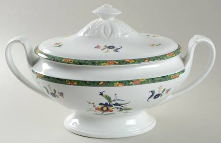Louviers (White Background) Directoire Tureen & Lid