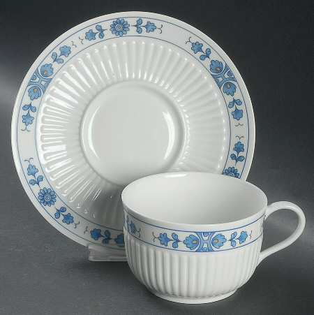 Medicis (Blue) Flat Cup & Saucer Set