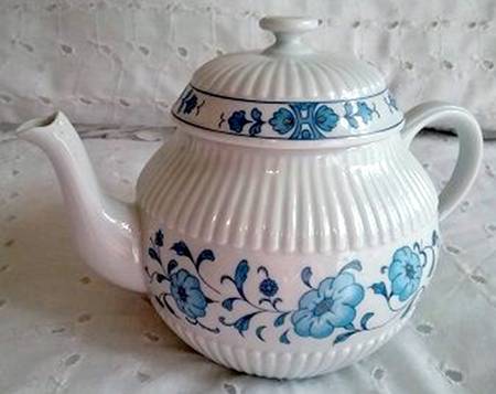 Medicis (Blue) Teapot & Lid