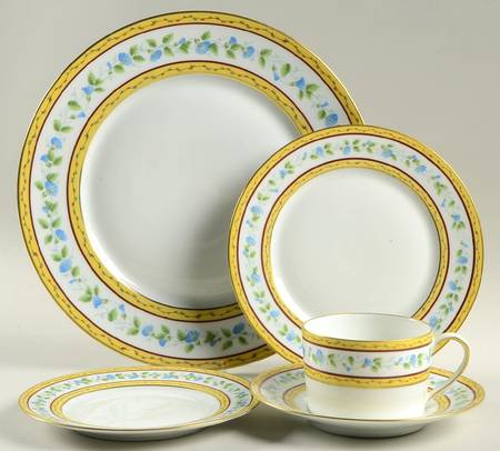 Morning Glory Ring 5 Piece Place Setting