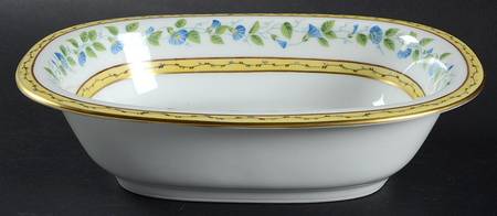 Morning Glory Ring 9" Oval Vegetable Bowl