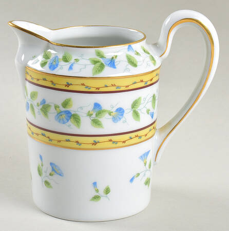 Morning Glory Spray 16 Oz Pitcher