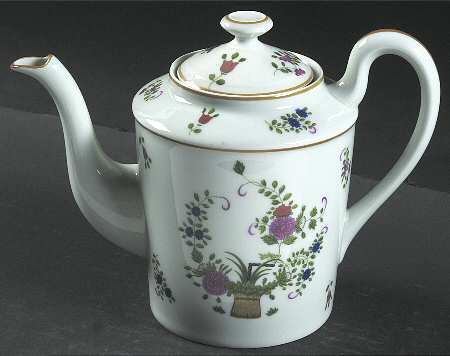 Panier Chinois White Coffee Pot & Lid