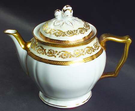 Regence (Gold Design) Teapot & Lid