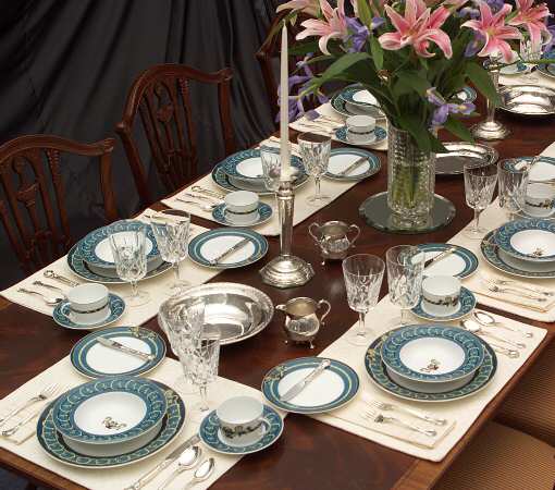Serenade Blue 60 Piece Estate Set