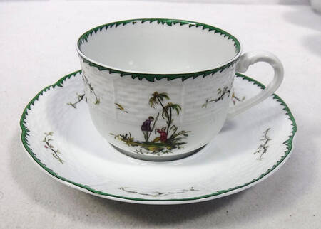 Si Kiang Flat Cup & Saucer Set