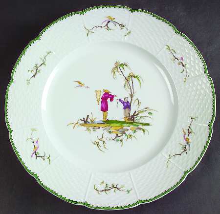 Si Kiang Dinner Plate by Ceralene