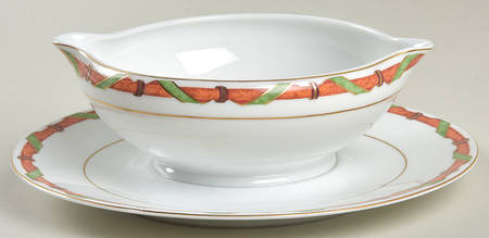 Traviata Gravy Boat with Attached Underplate by Ceralene