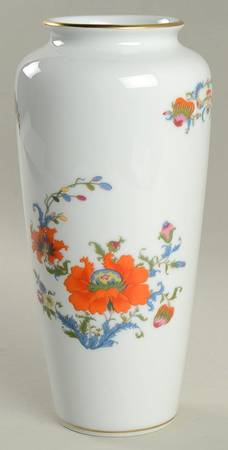 Vieux Chine (Empire, White) 8" Vase