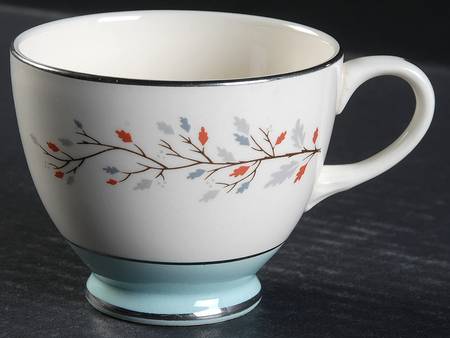 Lynnwood Footed Cup