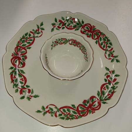 Ribbon Holly 1 Piece Chip & Dip