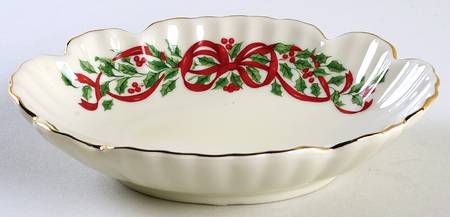 Ribbon Holly Bon Bon