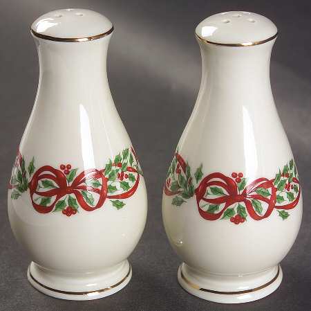Ribbon Holly Salt & Pepper Set