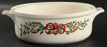 Ribbon Holly 2 Quart Oval Covered Casserole No Lid