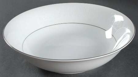 Queen's Lace 9" Round Vegetable Bowl