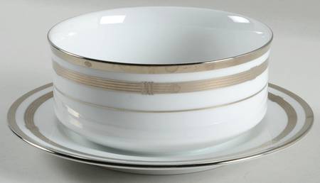 Gaudron Platinum Gravy Boat with Attached Underplate
