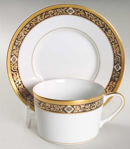 Nuit D' Or Flat Cup & Saucer Set