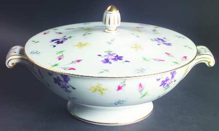 Charm Round Covered Vegetable
