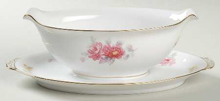 Charmaine Gravy Boat with Attached Underplate