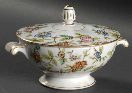 Fantasia (No Center Design) Sugar Bowl & Lid