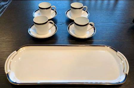 Ambassade Blue 14" Sandwich Tray