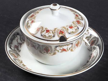 Chantoung Mustard with Lid & Attached Underplate